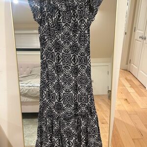 Elegant Black and White Patterned Dress